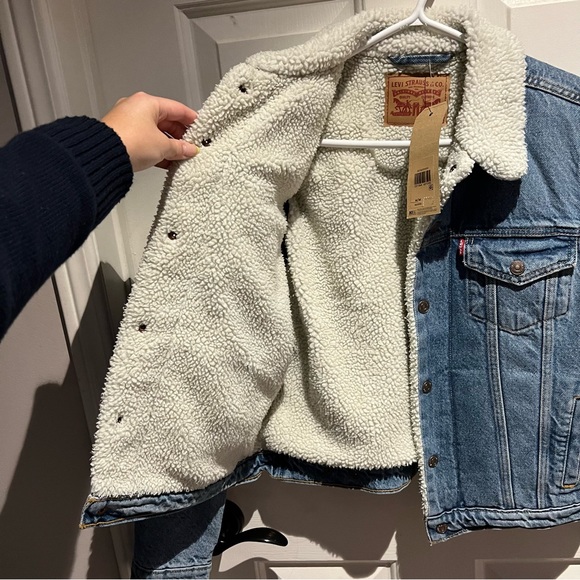 BNWT Levi’s Sherpa Lined Denim/Jean OG Trucker Jacket - Picture 5 of 8